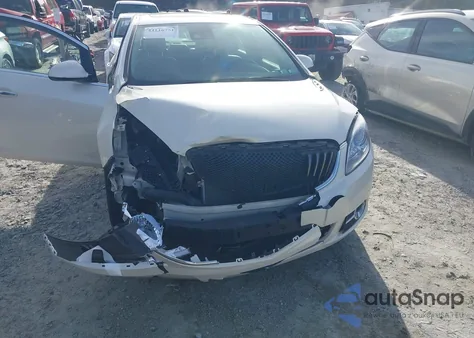 2014 Buick Verano Convenience Group z USA, uszkodzony, nr VIN 1G4PR5SK1E4144328